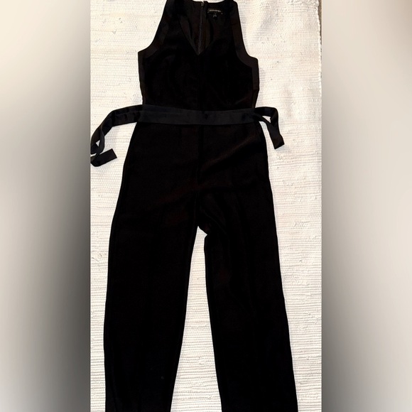 Banana Republic Black V-neck Jumpsuit - Picture 7 of 8